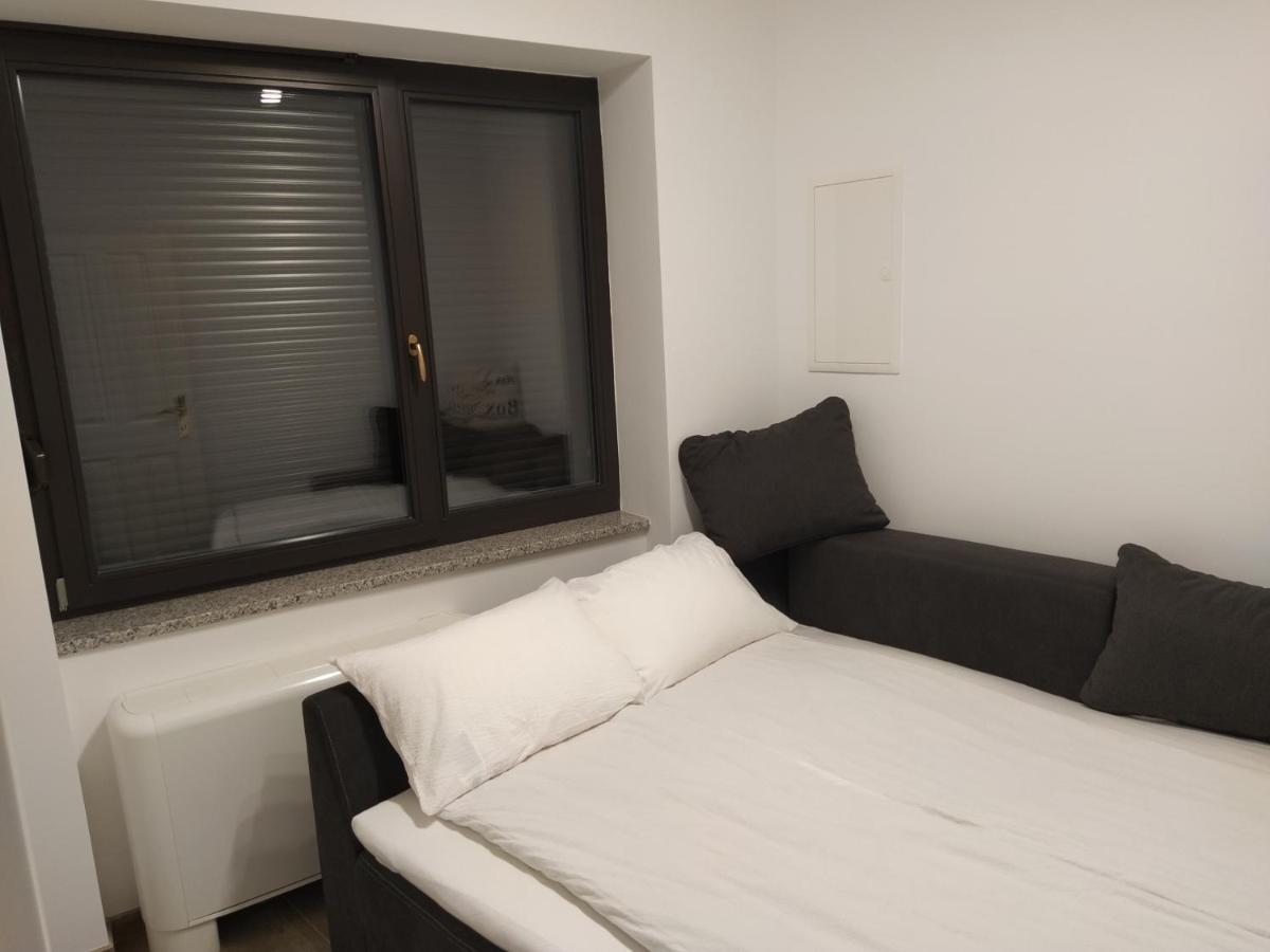 Apartmaji Maln ドレーニスケ・トプリーツェ エクステリア 写真