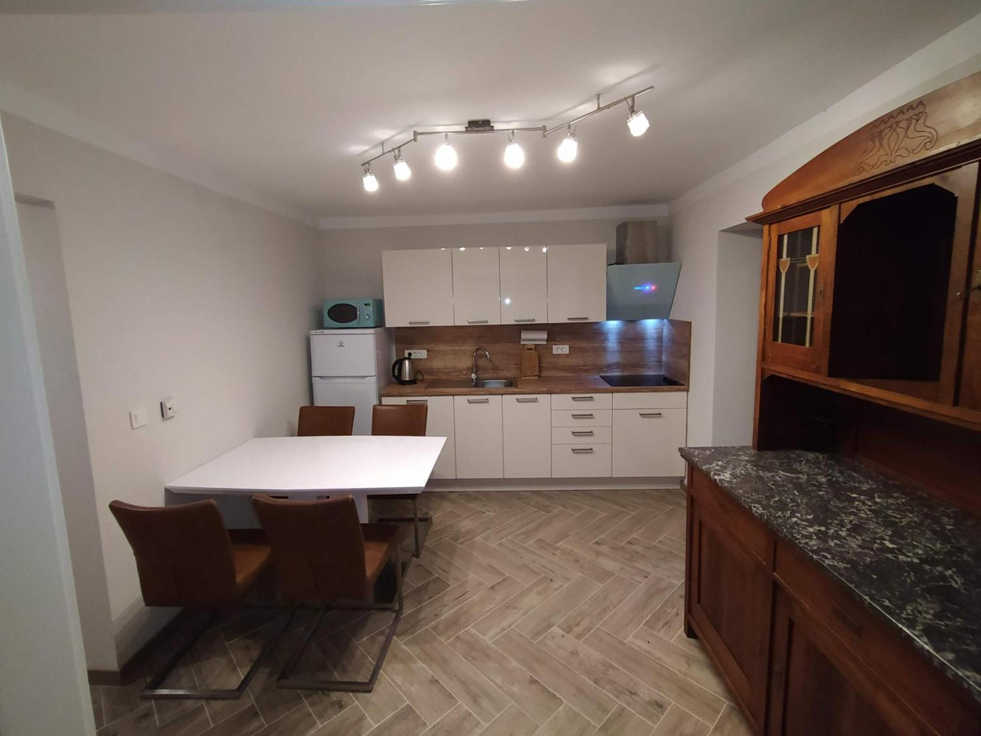 Apartmaji Maln ドレーニスケ・トプリーツェ 部屋 写真